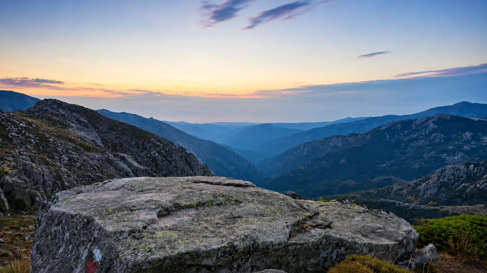 Vallée au crépuscule · Jour 10